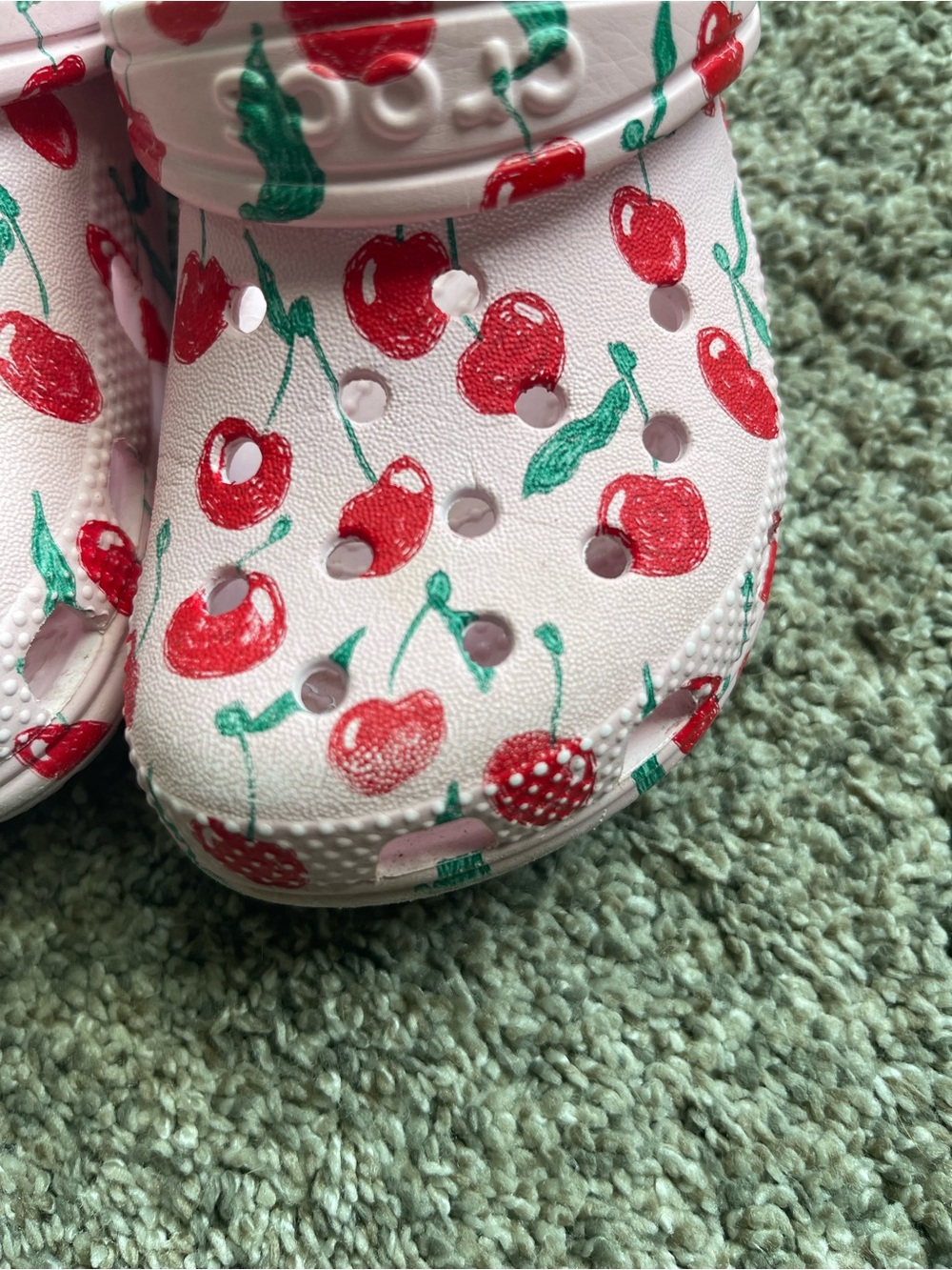 CROCS classic fresh fruit collection cherry print size 10 - Picture 8 of 8